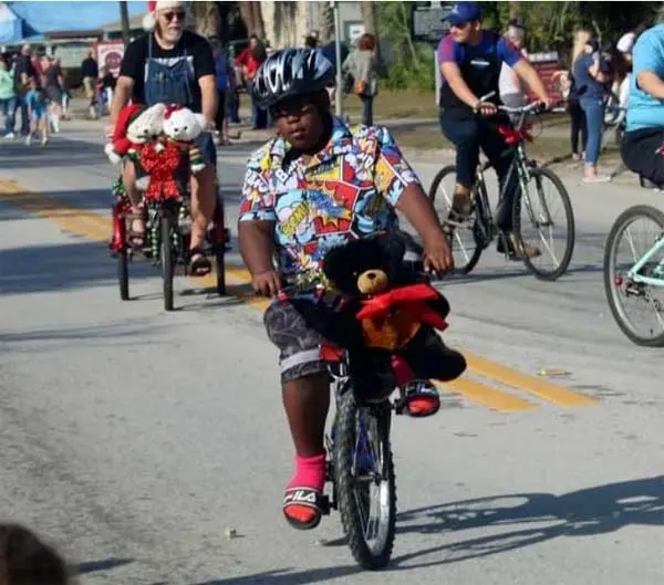 Lake Area Bikes - bicycles in parade